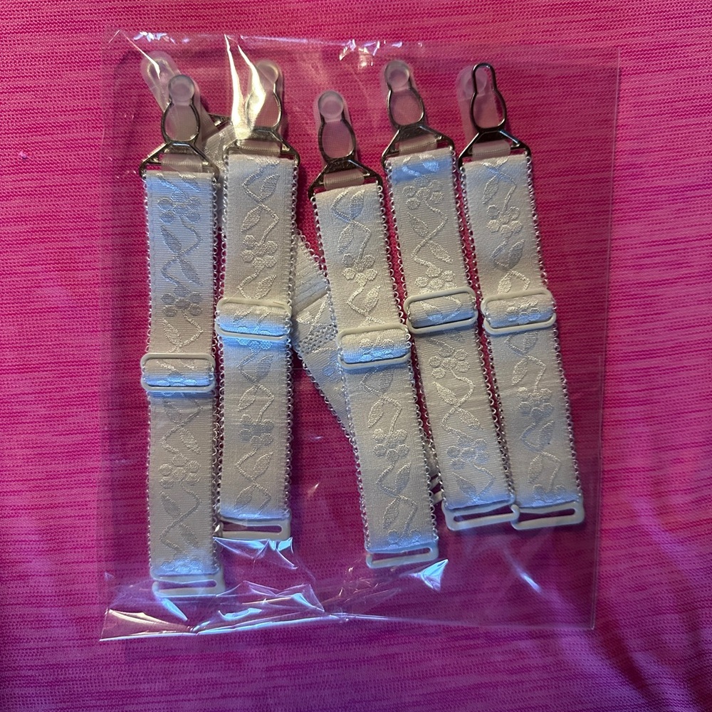 A set of 6 garter belt replacement straps 18mm wide and fully adjustable